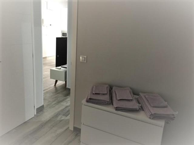 Apartamento Estilo Nordico En Malasana Madrid Luaran gambar
