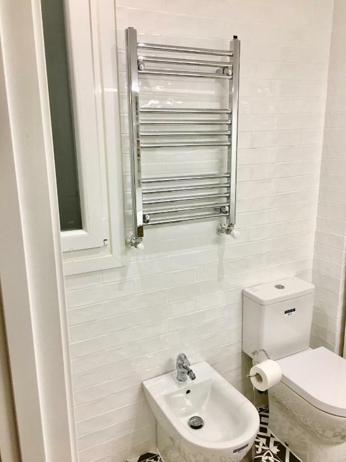 Apartamento Estilo Nordico En Malasana Madrid Luaran gambar